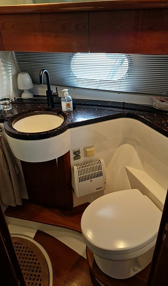 Princess P42, 2005 mod, Tamd 75 14 of 21