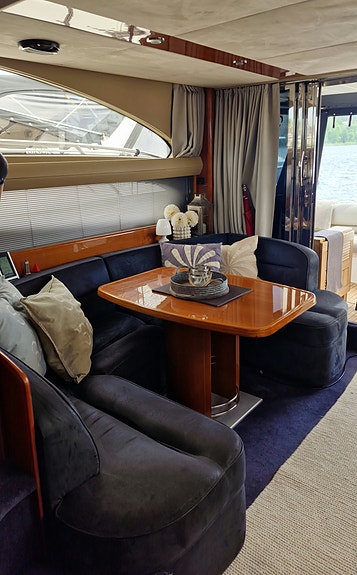 Princess P42, 2005 mod, Tamd 75 10 of 21