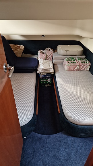 Princess P42, 2005 mod, Tamd 75 15 of 21