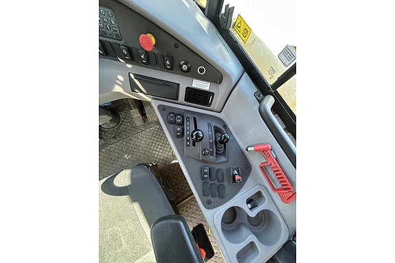 Volvo A25G 11 of 14