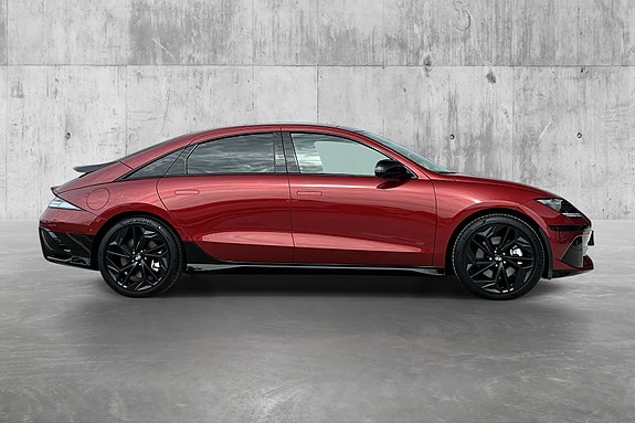 Hyundai Ioniq 6 4 of 5