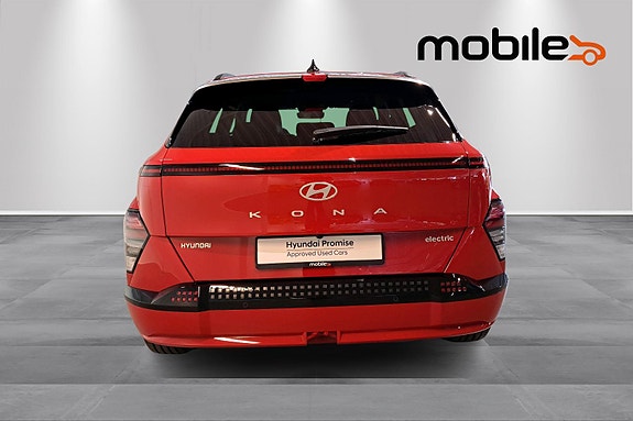 Hyundai Kona 4 of 5