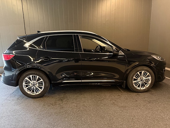 Ford Kuga 4 of 5