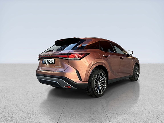 Lexus RX450h 5 of 5