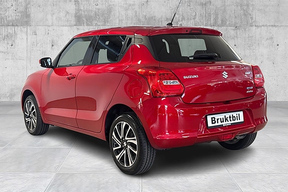 Suzuki Swift 3 of 5