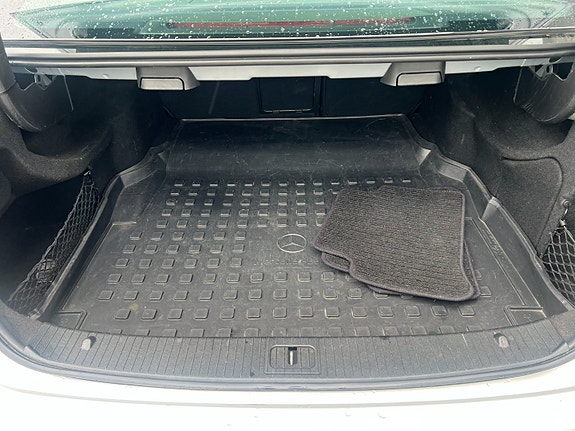 Mercedes-Benz E220 d 7 of 11