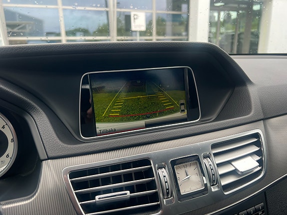 Mercedes-Benz E220 d 5 of 11