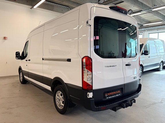 Ford Transit 4 of 5