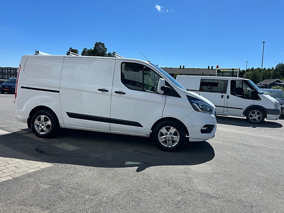 Ford Transit 3 of 5