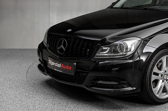 Mercedes-Benz C-Klasse 3 of 5