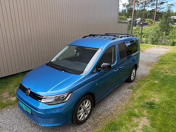 Volkswagen Caddy Maxi 2 of 5