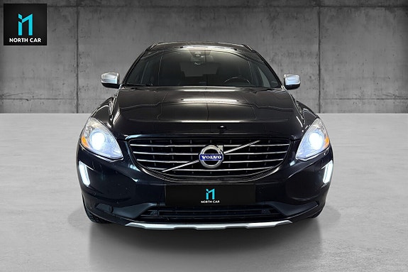 Volvo XC60 2 of 5