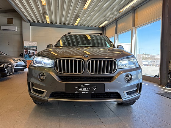 BMW X5 3 of 5
