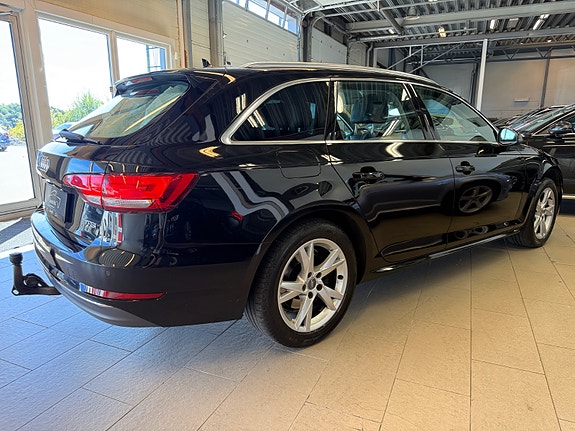 Audi A4 7 of 24
