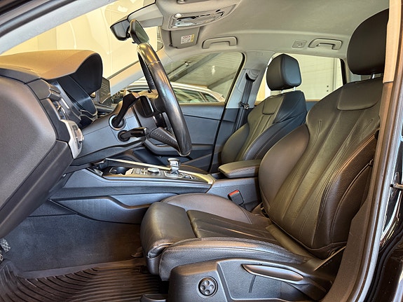 Audi A4 9 of 24