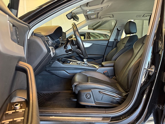 Audi A4 8 of 24