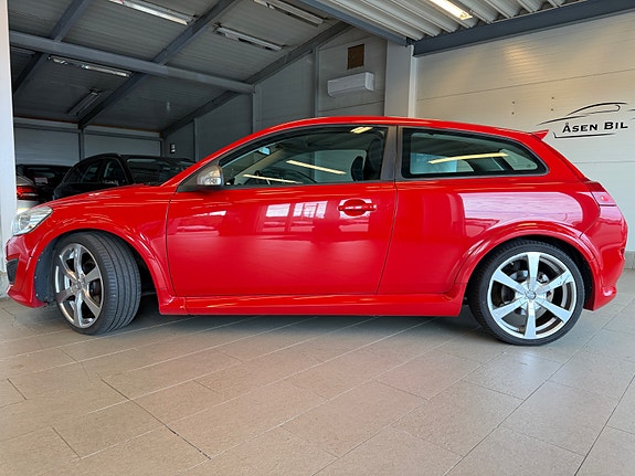 Volvo C30 2 of 5
