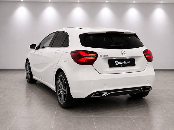 Mercedes-Benz A180 6 of 22