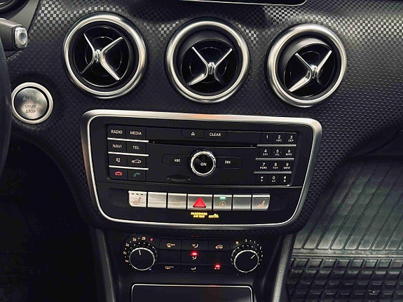Mercedes-Benz A180 14 of 22