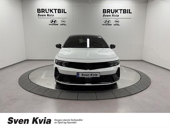 Opel Astra 8 of 30
