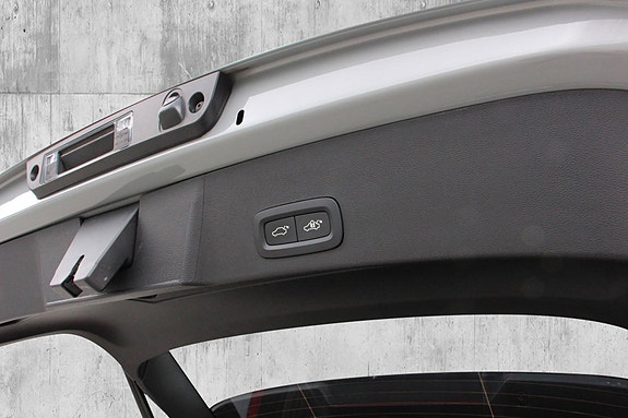 Volvo EX40 19 of 29