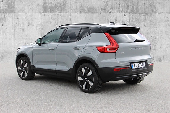 Volvo EX40 5 of 29