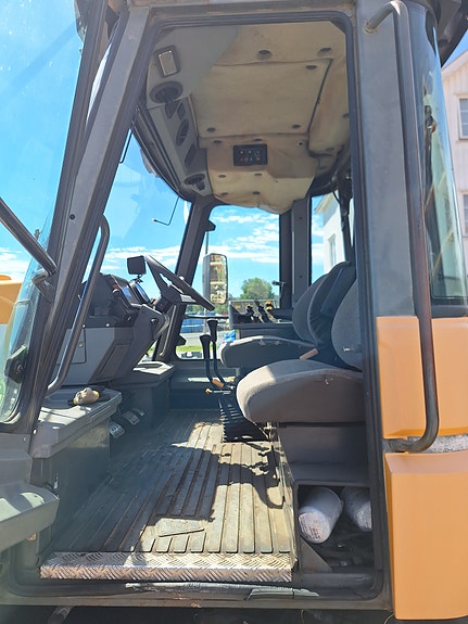 JCB Fastrac 155-65 17 of 30