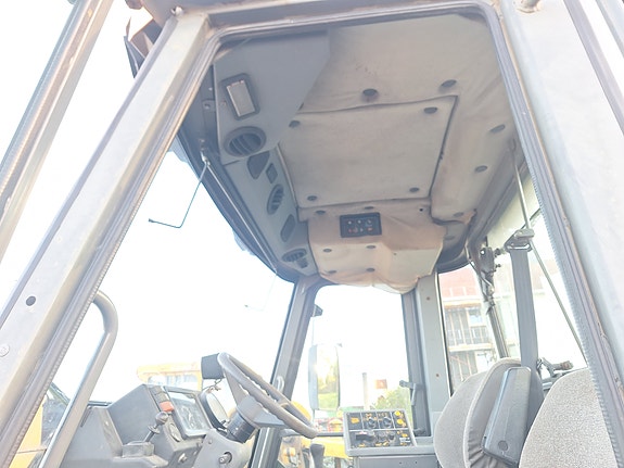 JCB Fastrac 155-65 26 of 30