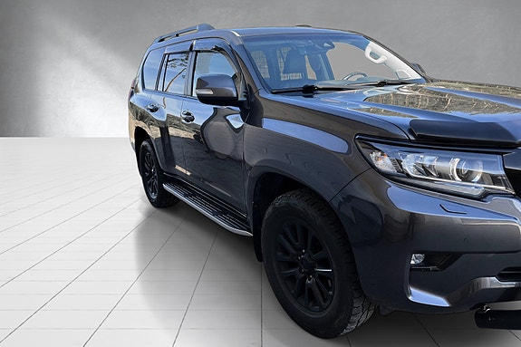 Toyota Land Cruiser 4 of 5