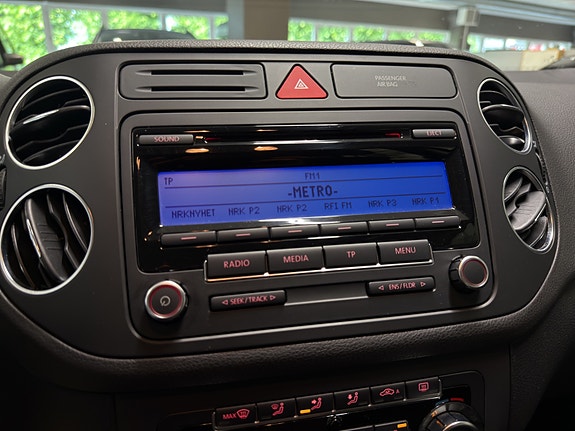 Volkswagen Golf Plus 21 of 29