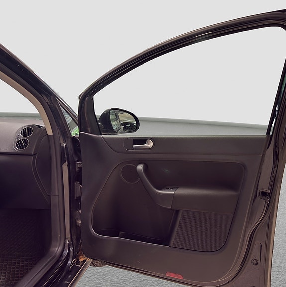 Volkswagen Golf Plus 10 of 29