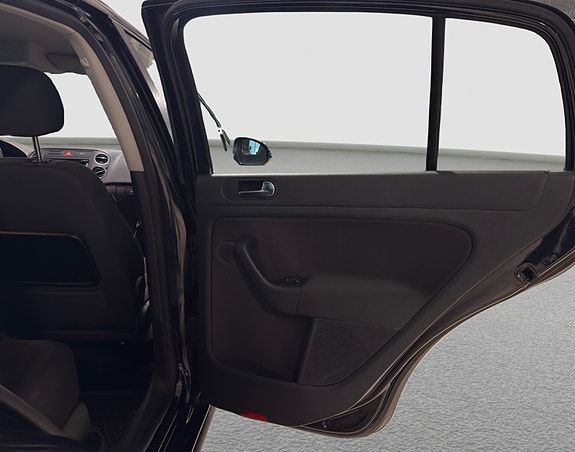 Volkswagen Golf Plus 6 of 29