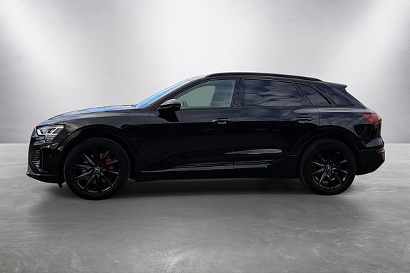 Audi Q8 3 of 5