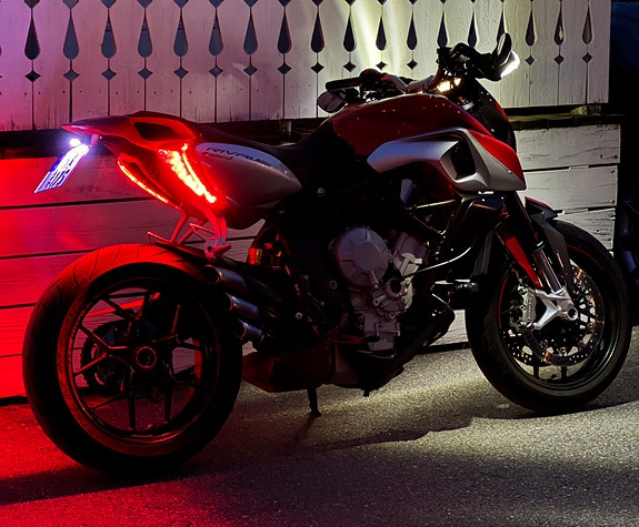 MV Agusta Rivale 800 4 of 5