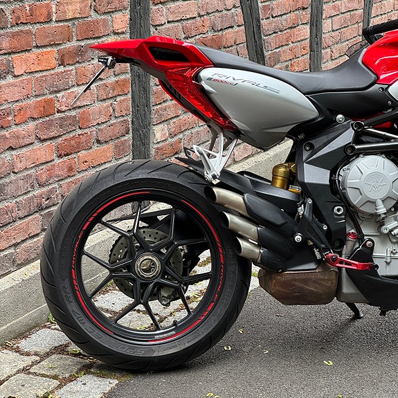 MV Agusta Rivale 800 3 of 5