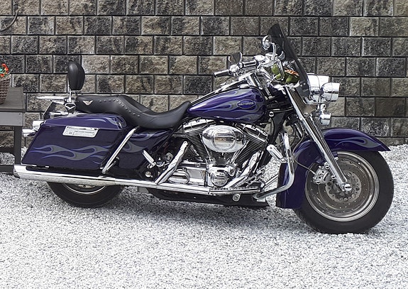 Harley-Davidson Harley-Davidson Screamin' Eagle Road King CVO FLHRSEI 1550 4 of 5