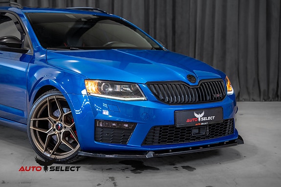 Skoda Octavia RS 2 of 5