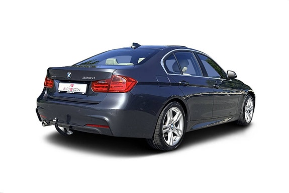 BMW 320xd 5 of 30
