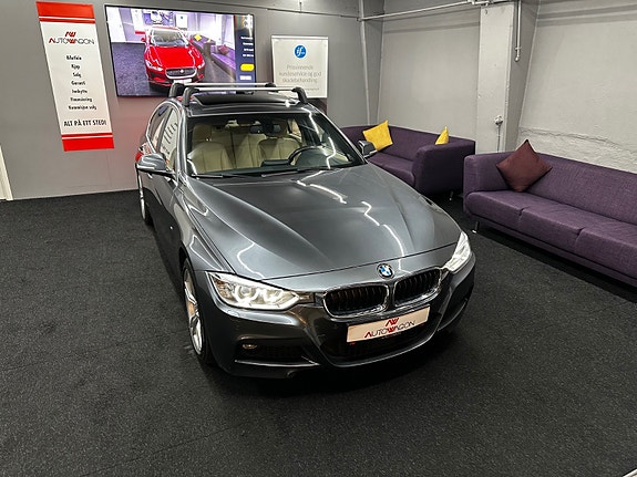BMW 320xd 3 of 5