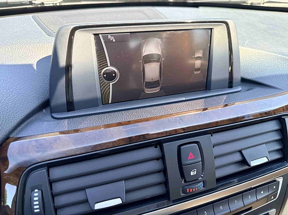 BMW 320xd 21 of 30