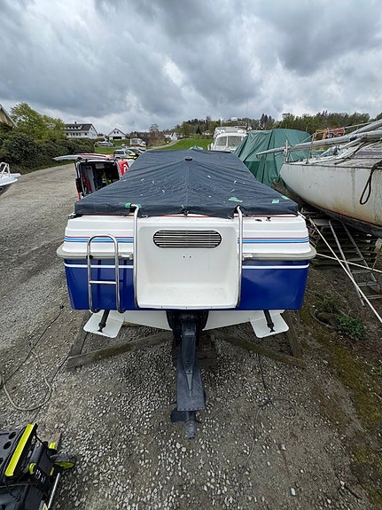 1987 Daycruiser Nimbus 22 DC med Indmar 5.7 liter V8 bensin motor 3 of 5