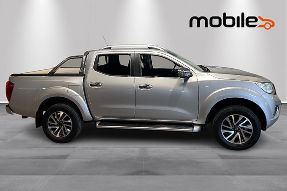 Nissan Navara 2 of 25