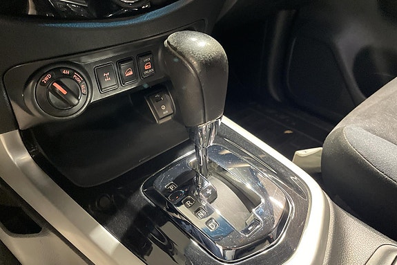 Nissan Navara 14 of 25