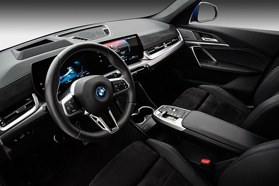 BMW iX1 15 of 22