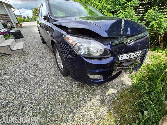 Hyundai i30 4 of 5