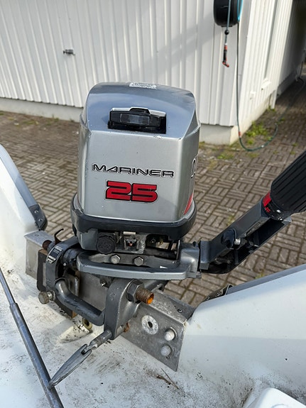 Mariner 25 hk 3 of 5