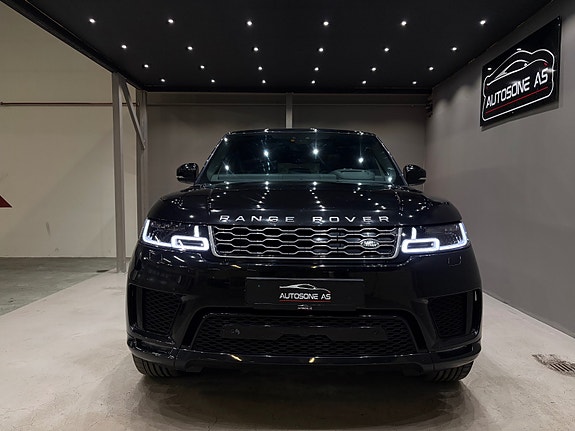 Land Rover Range Rover Sport 3 of 30