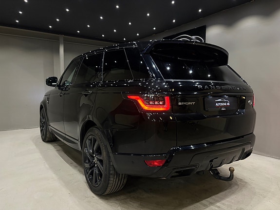 Land Rover Range Rover Sport 9 of 30