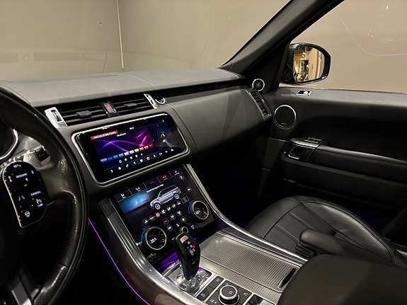 Land Rover Range Rover Sport 26 of 30