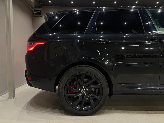 Land Rover Range Rover Sport 13 of 30